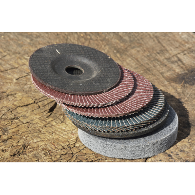 An Introduction To the Abrasive Grit British Standard Markings System An Introduction To the Abrasive Grit British Standard Markings System
